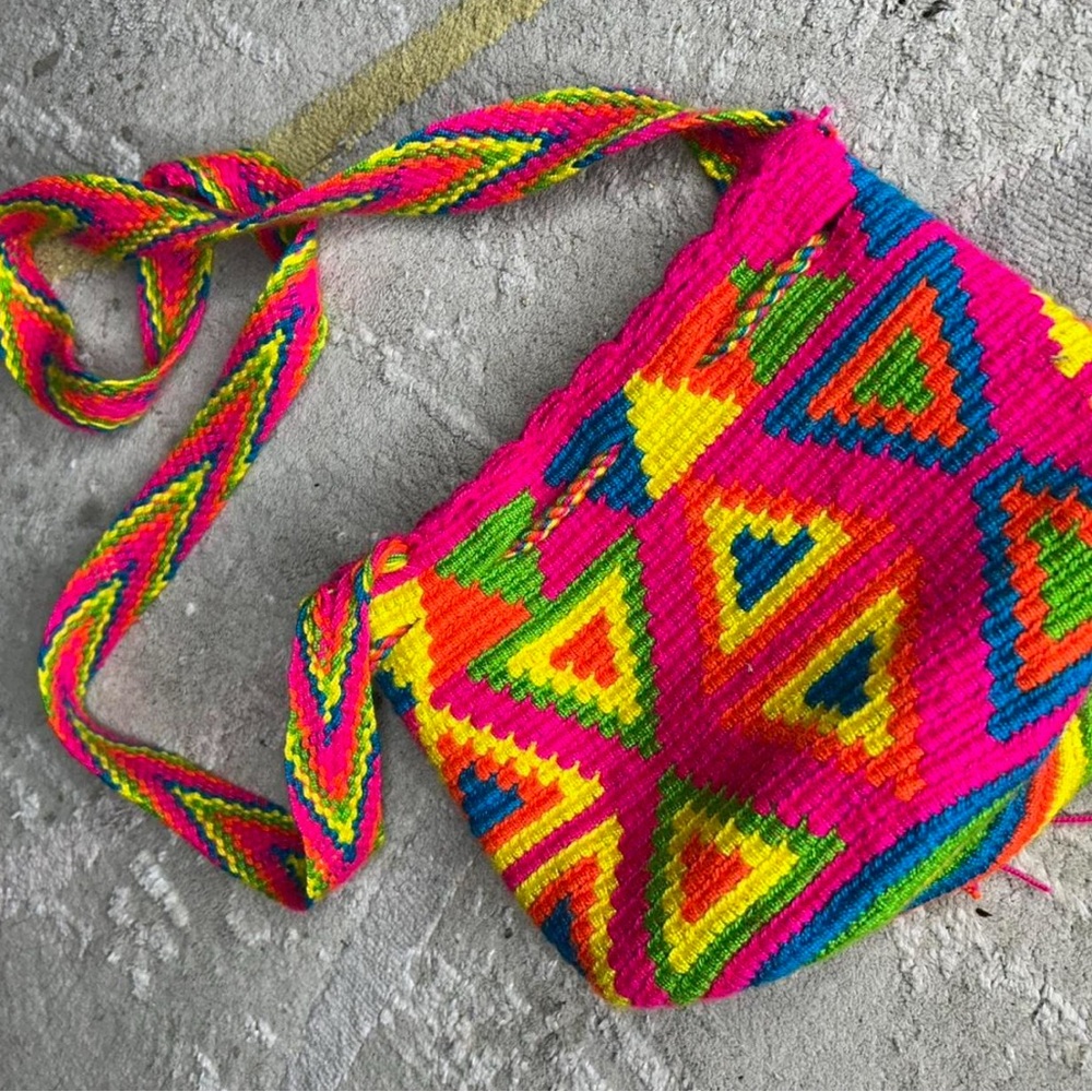 Colorful Geometric Pattern Shoulder Bag - Picture 3 of 3